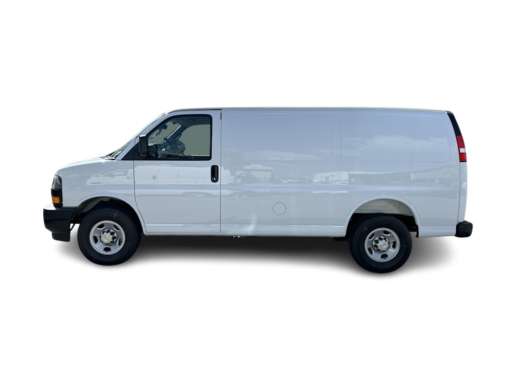 Thumbnail: 2026 Chevrolet Express - 3