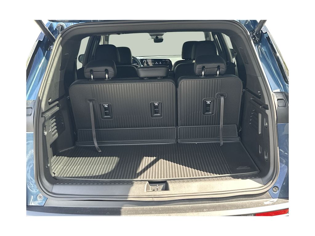 Thumbnail: 2026 Chevrolet Traverse - 16