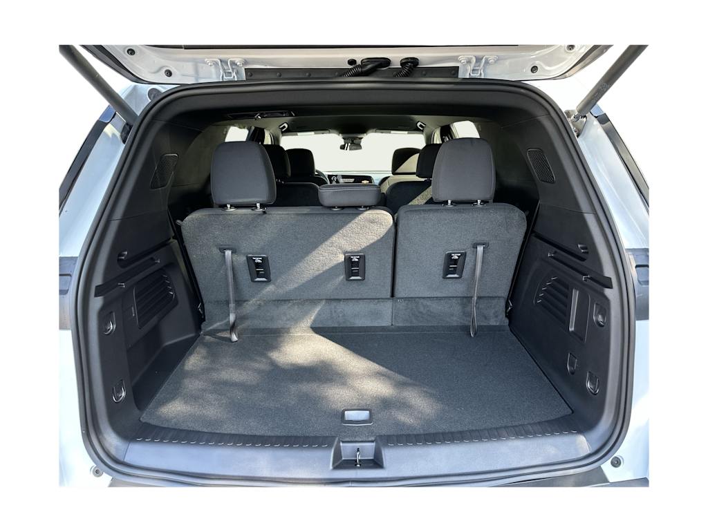 Thumbnail: 2026 Chevrolet Traverse - 16