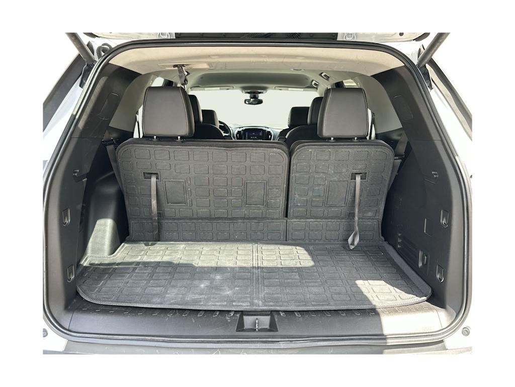 Thumbnail: 2020 Chevrolet Traverse - 16