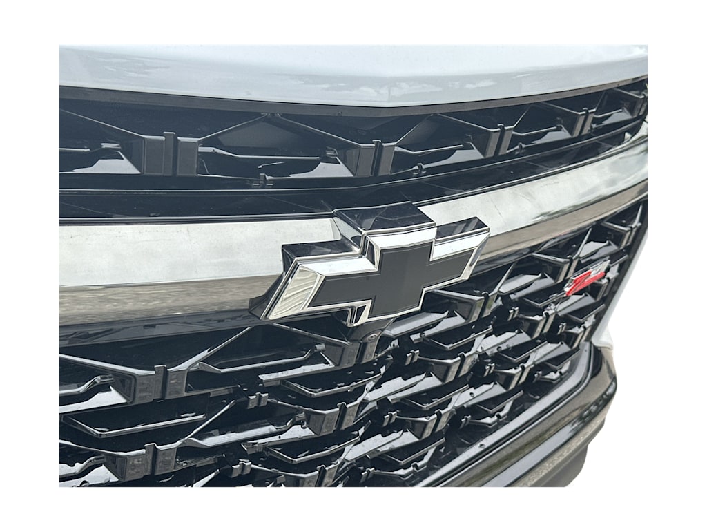 Thumbnail: 2027 Chevrolet Traverse - 22
