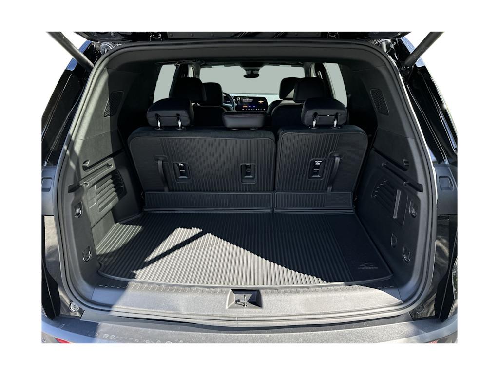 Thumbnail: 2026 Chevrolet Traverse - 27