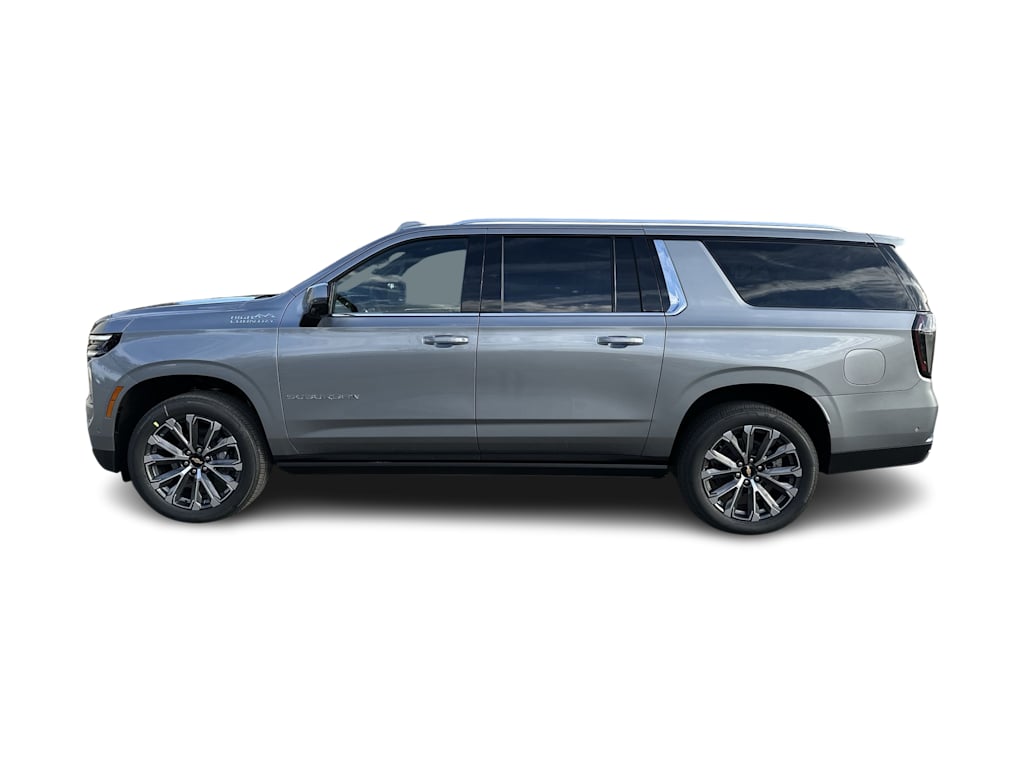 Thumbnail: 2026 Chevrolet Suburban - 3