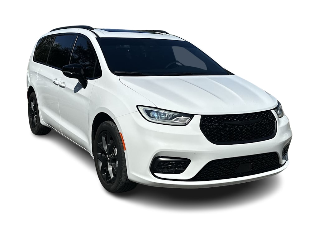 Thumbnail: 2023 Chrysler Pacifica - 22
