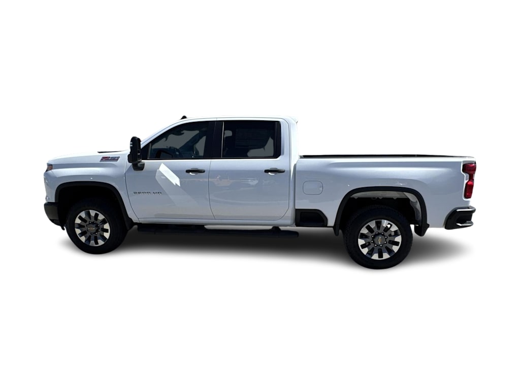 2025 Chevrolet Silverado 2500 Custom 3