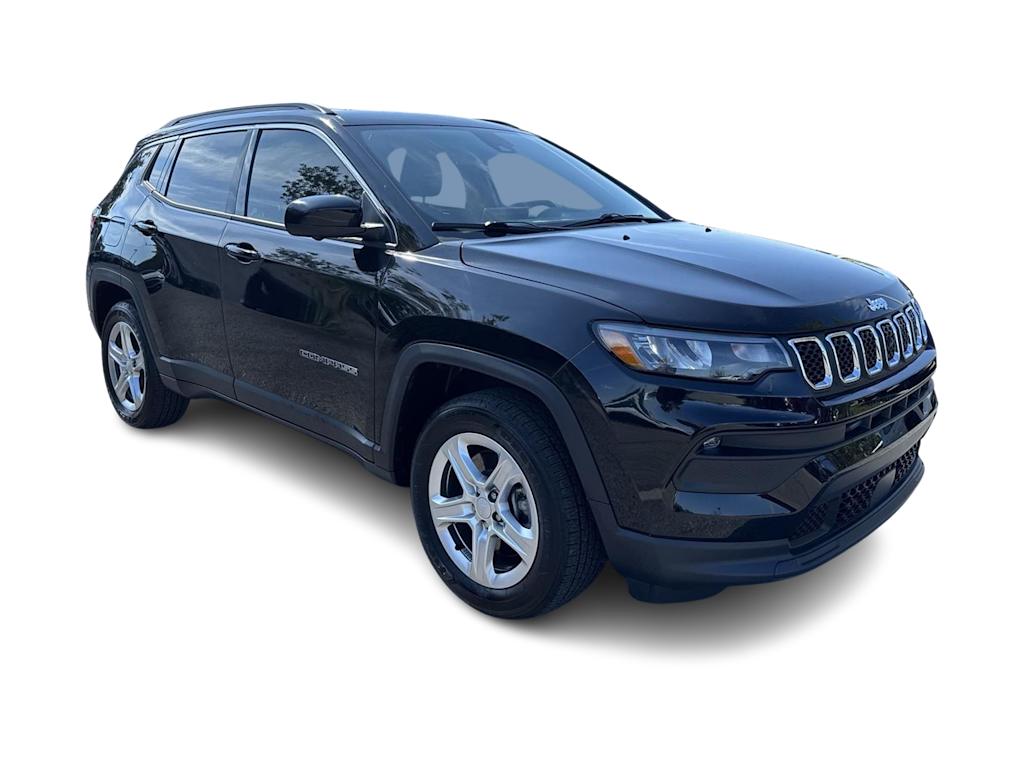 2023 Jeep Compass Latitude 19