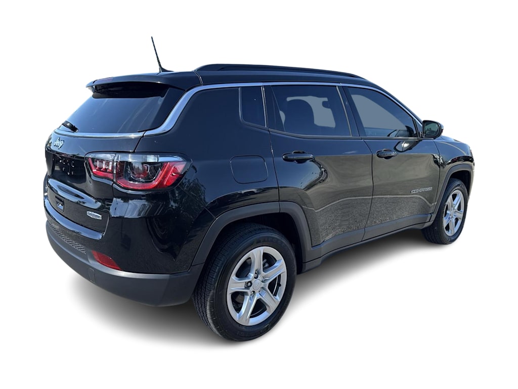 2023 Jeep Compass Latitude 21