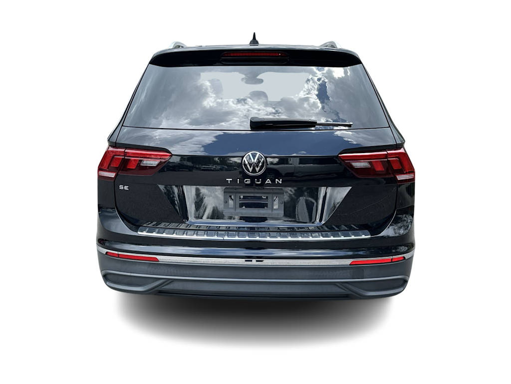 Thumbnail: 2023 Volkswagen Tiguan - 5