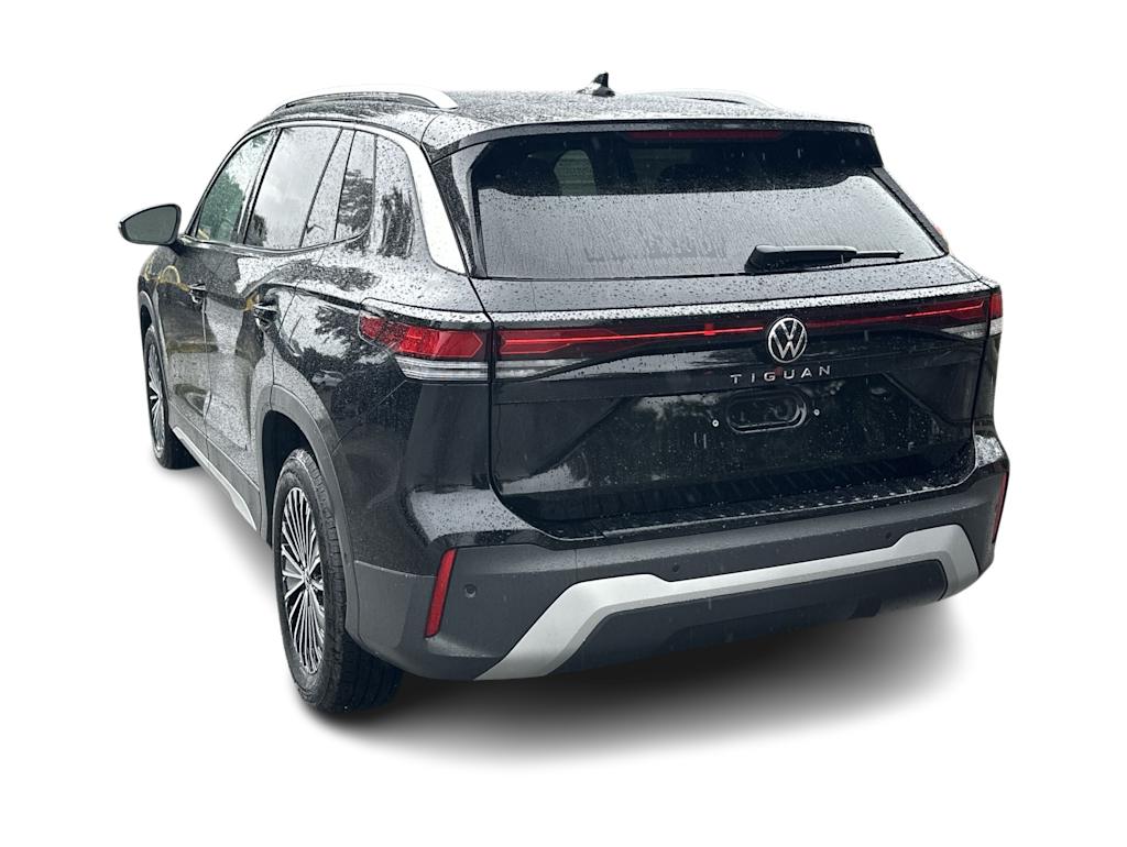 Thumbnail: 2025 Volkswagen Tiguan - 3