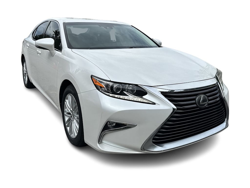 Thumbnail: 2018 Lexus ES - 22