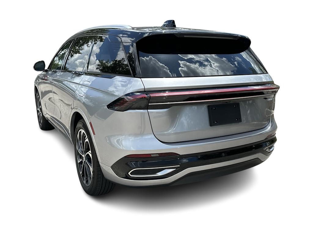 Thumbnail: 2025 Lincoln Nautilus - 4