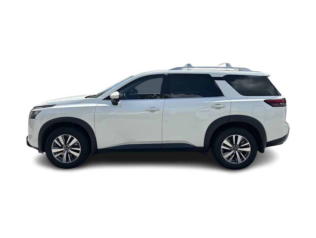 Thumbnail: 2023 Nissan Pathfinder - 3