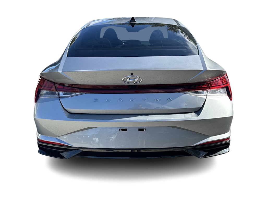 Thumbnail: 2022 Hyundai Elantra - 4
