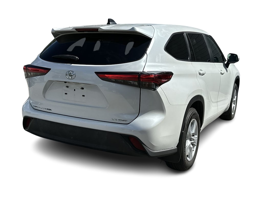 Thumbnail: 2023 Toyota Highlander - 20