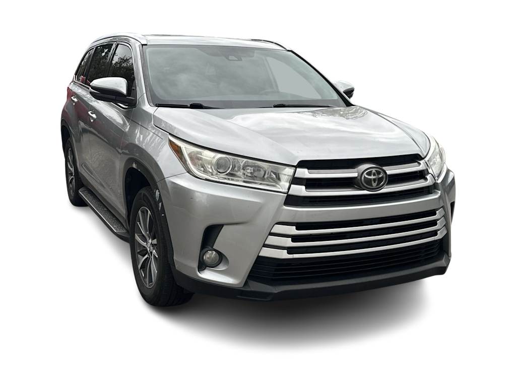 Thumbnail: 2019 Toyota Highlander - 22