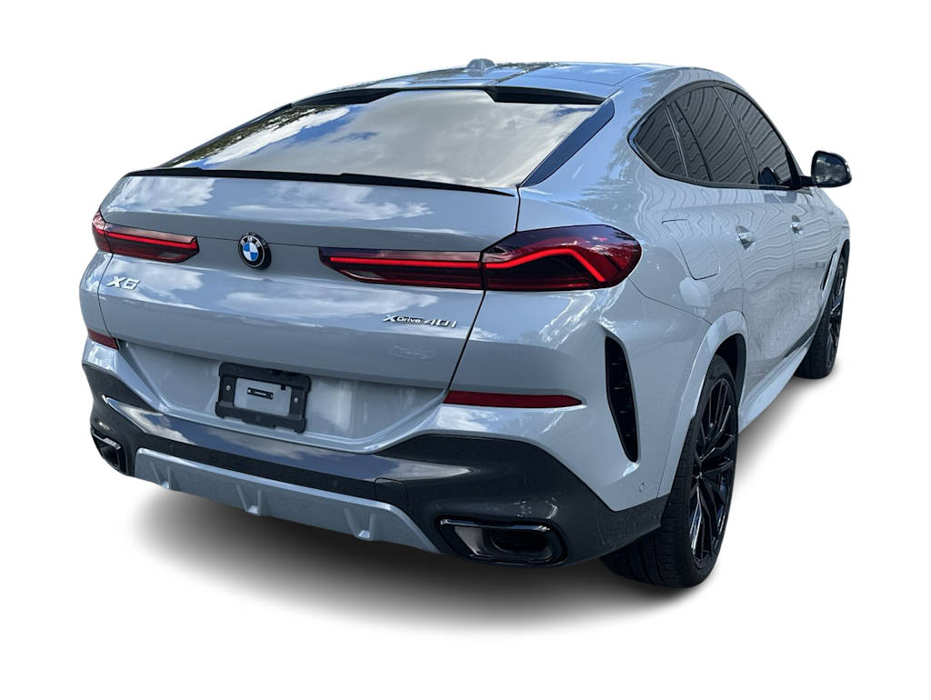 Thumbnail: 2024 BMW X6 - 18