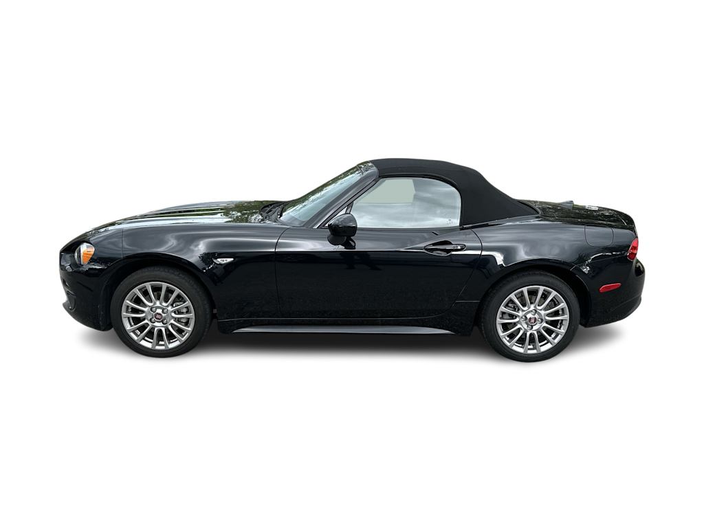 Thumbnail: 2020 Fiat 124 Spider - 3