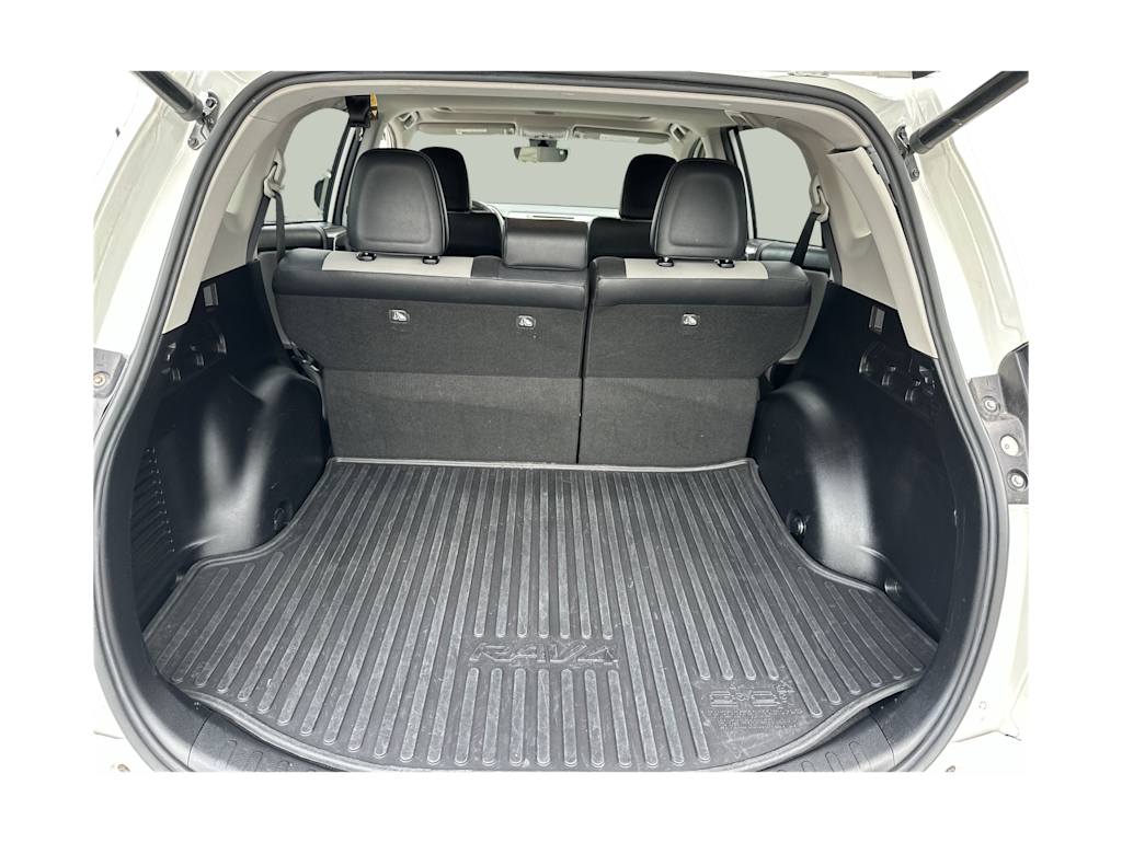 Thumbnail: 2018 Toyota RAV4 - 17