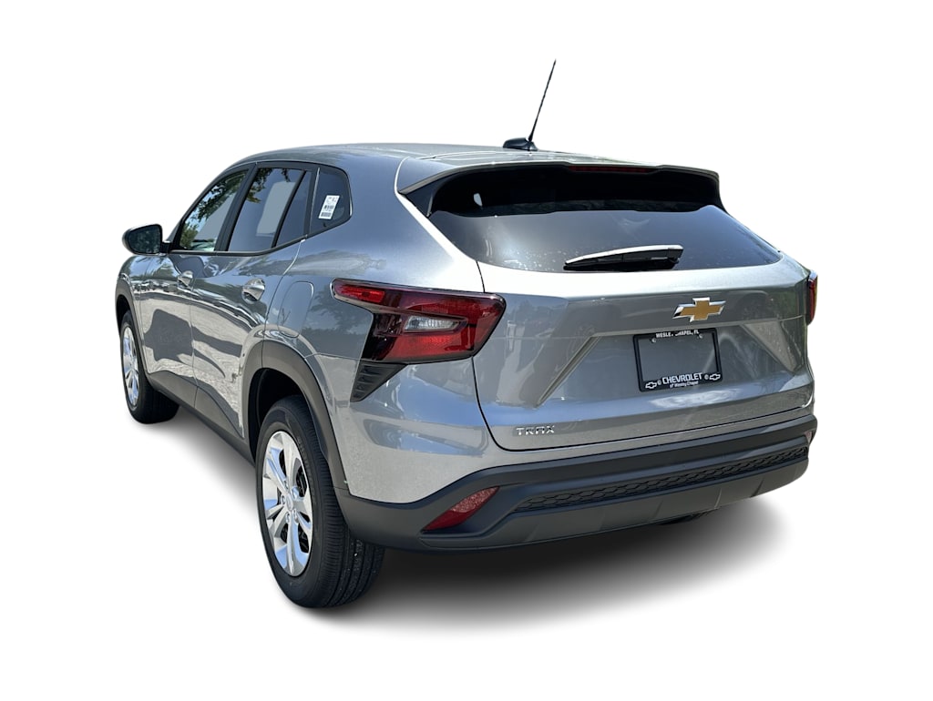 Thumbnail: 2026 Chevrolet Trax - 4