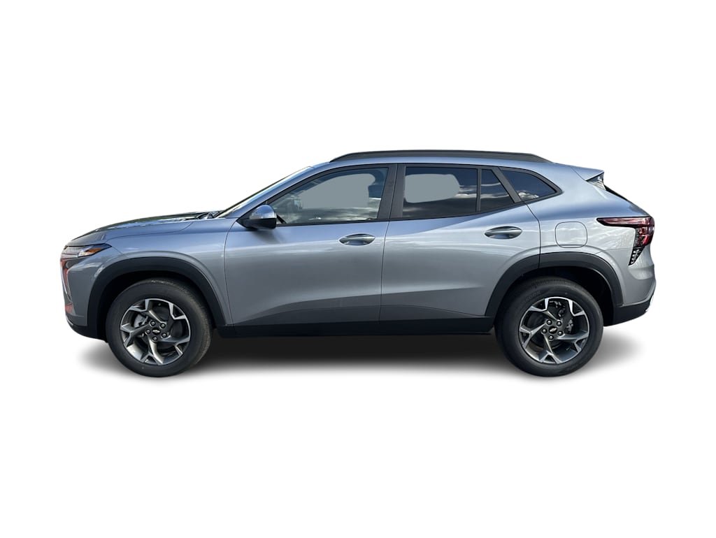 Thumbnail: 2026 Chevrolet Trax - 3