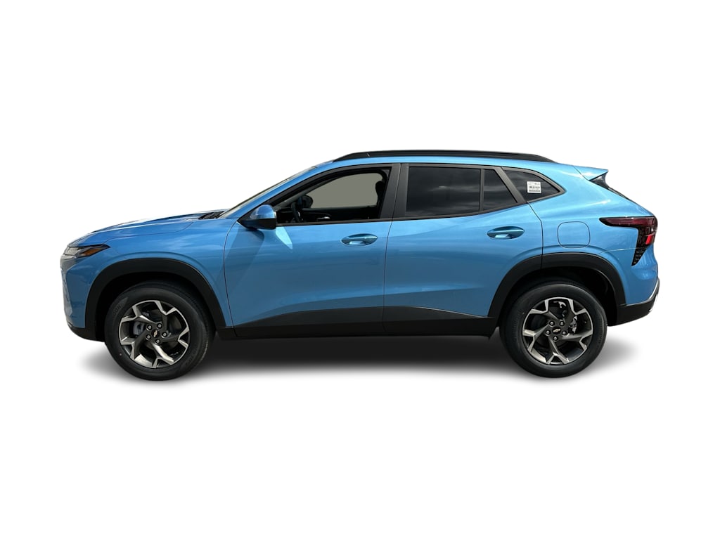 Thumbnail: 2026 Chevrolet Trax - 3