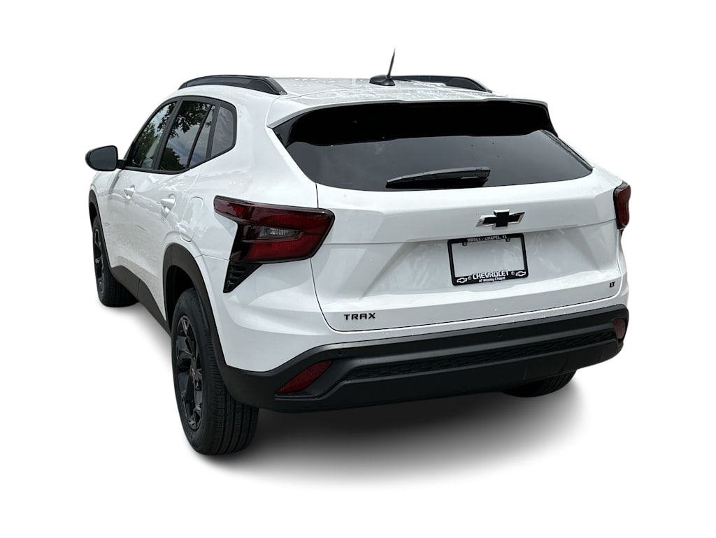 Thumbnail: 2026 Chevrolet Trax - 4