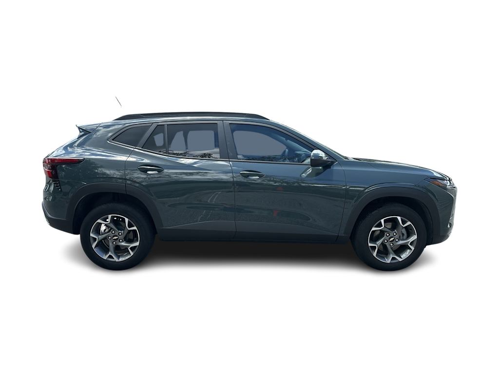 Thumbnail: 2025 Chevrolet Trax - 20