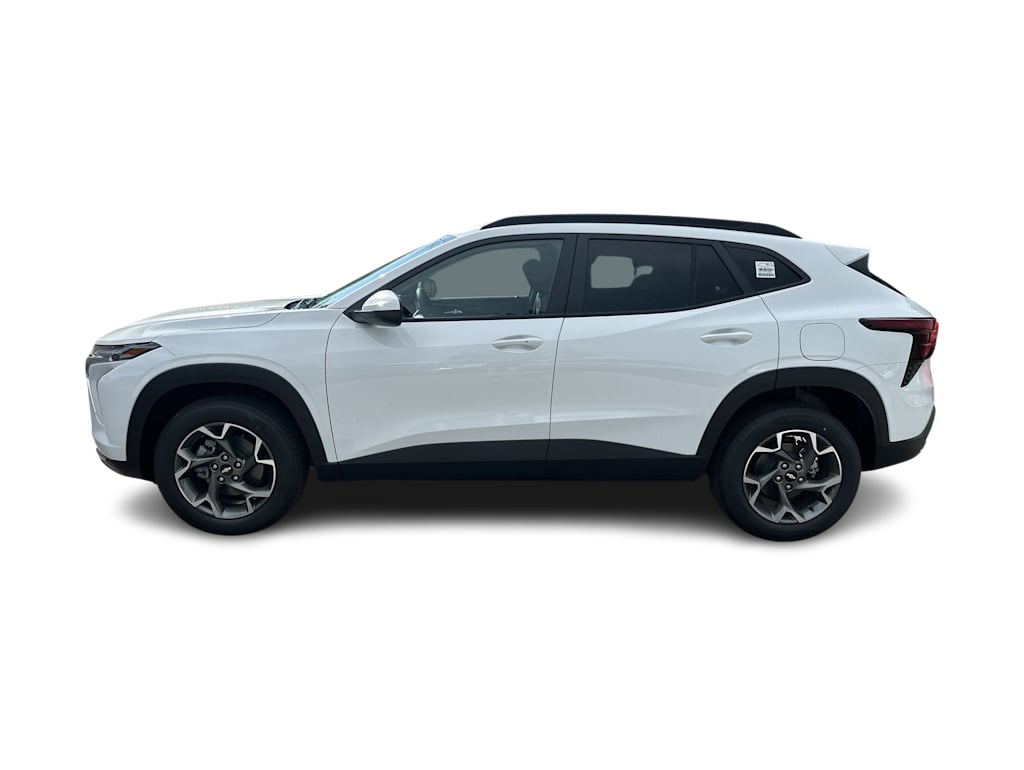 Thumbnail: 2026 Chevrolet Trax - 3