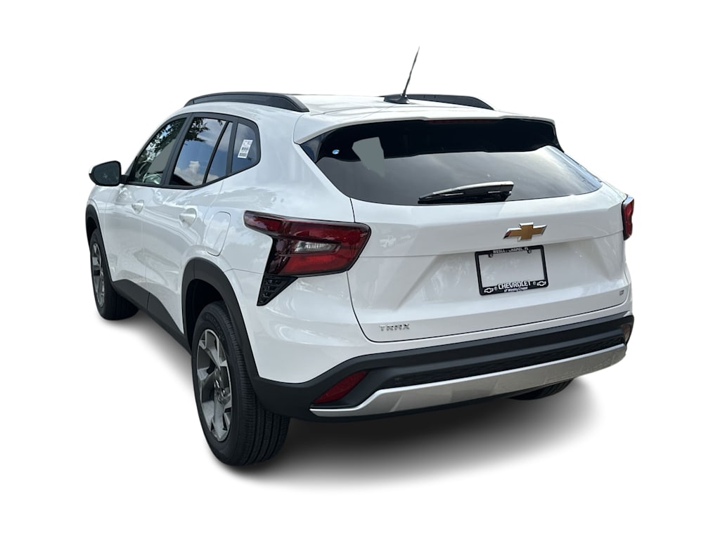 Thumbnail: 2026 Chevrolet Trax - 4