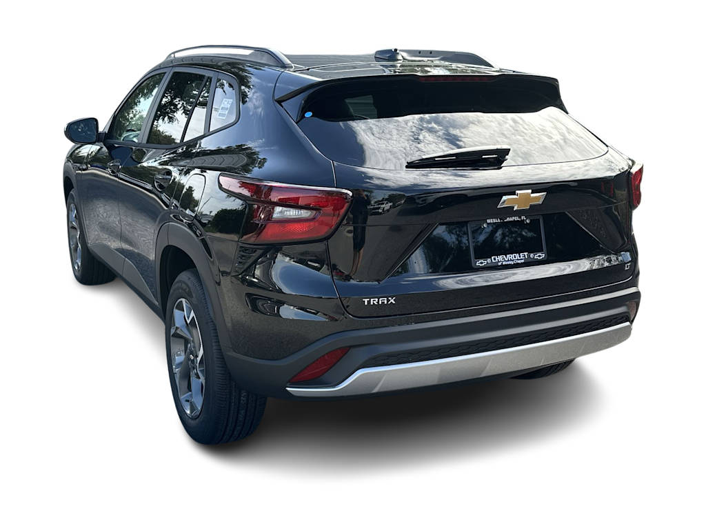 Thumbnail: 2026 Chevrolet Trax - 4