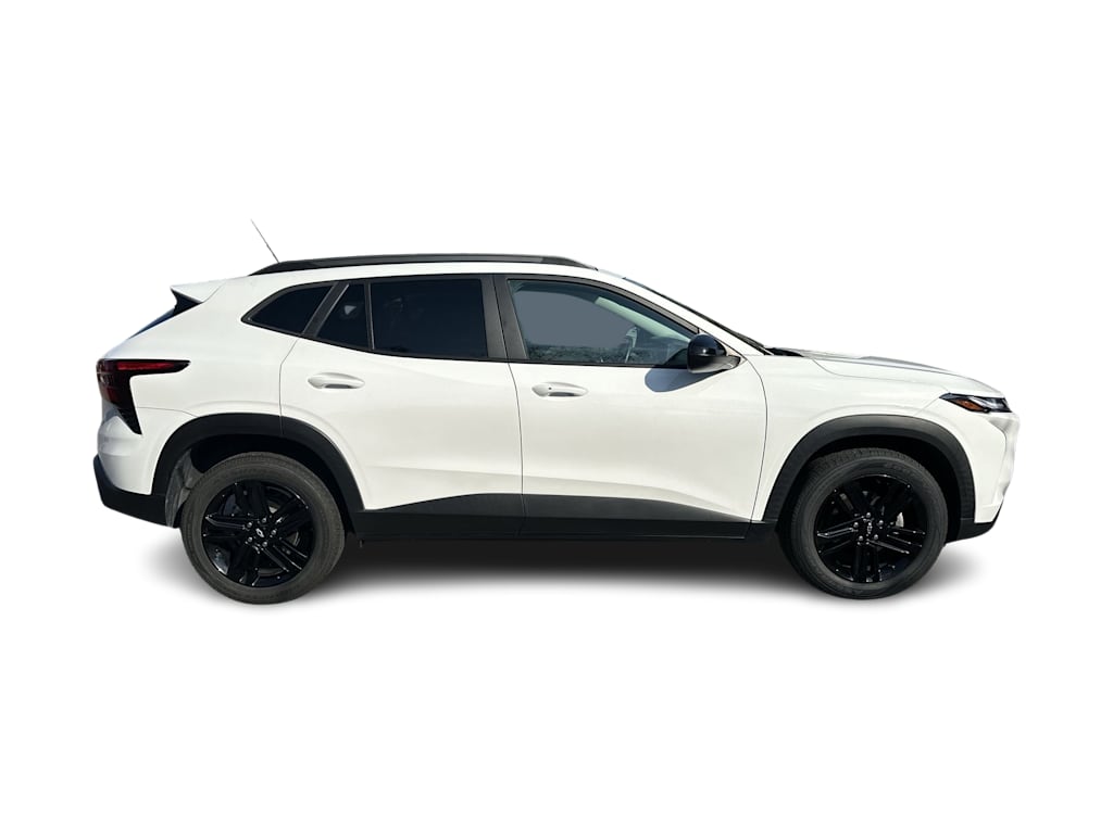 Thumbnail: 2024 Chevrolet Trax - 20