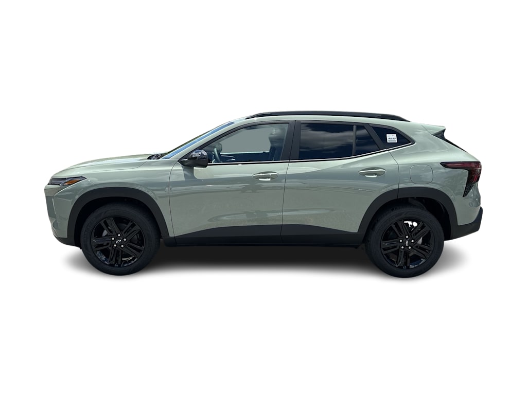 Thumbnail: 2026 Chevrolet Trax - 3