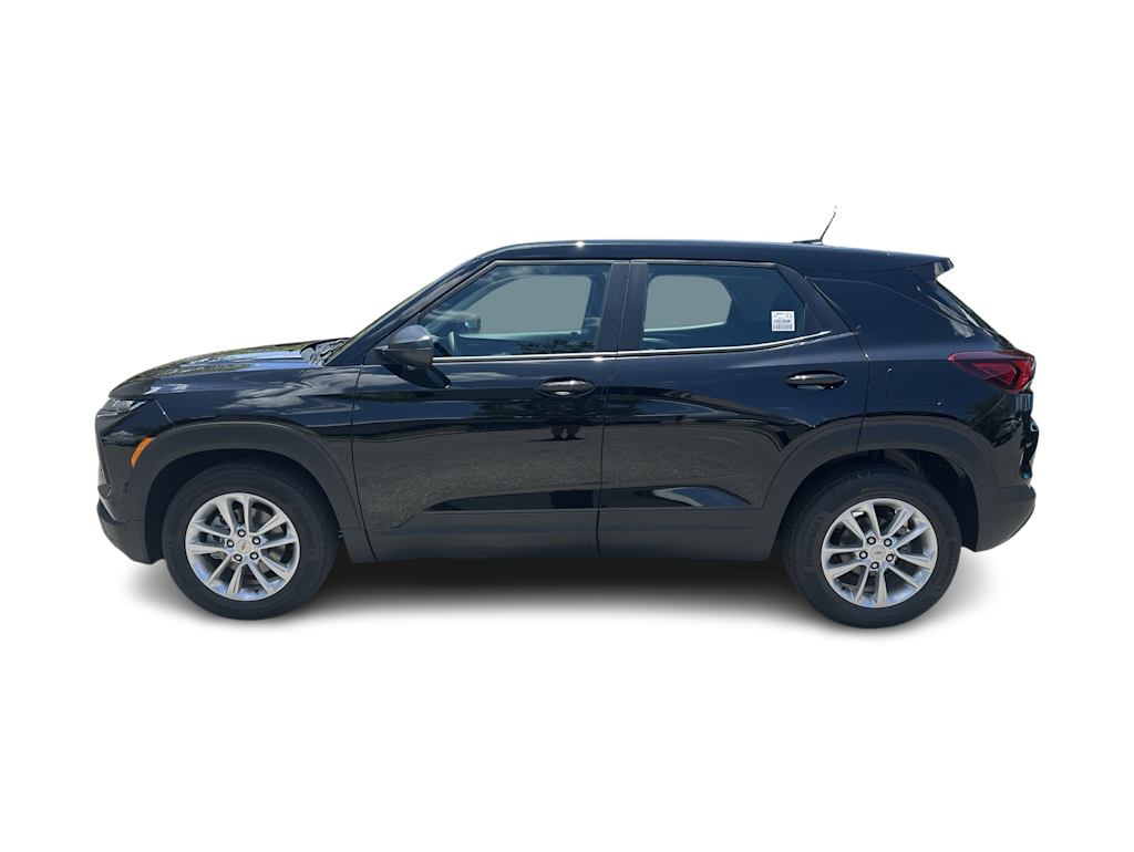 Thumbnail: 2026 Chevrolet TrailBlazer - 3