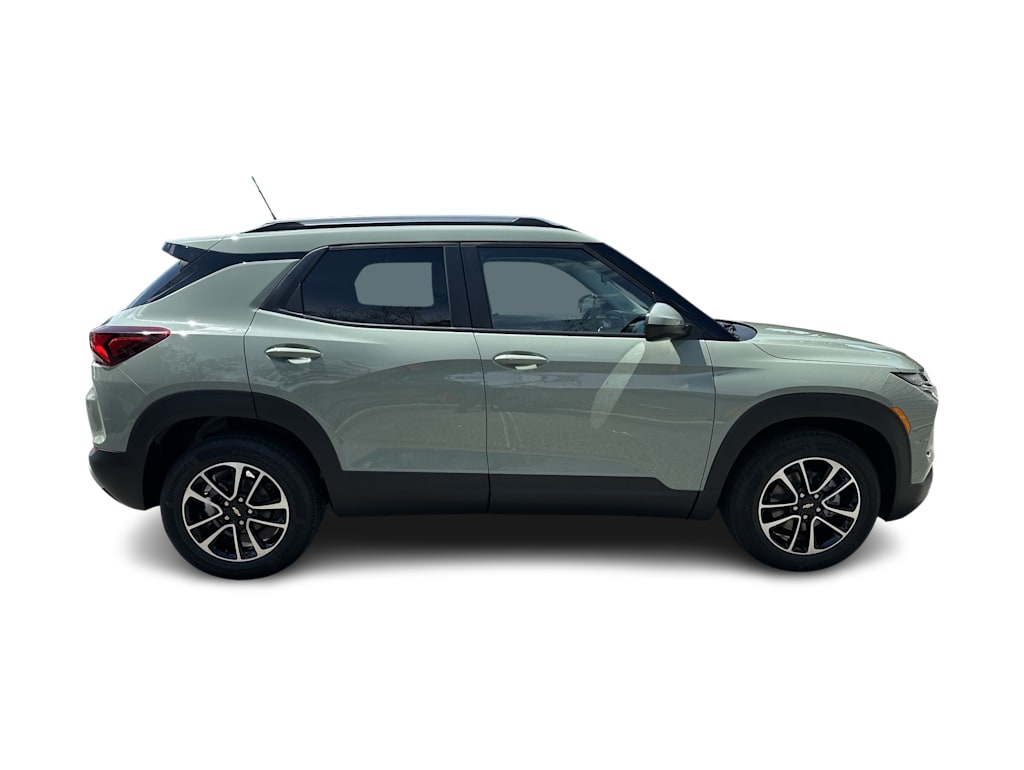 Thumbnail: 2026 Chevrolet TrailBlazer - 18