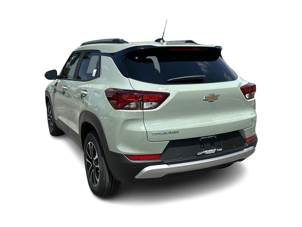 Thumbnail: 2026 Chevrolet TrailBlazer - 4