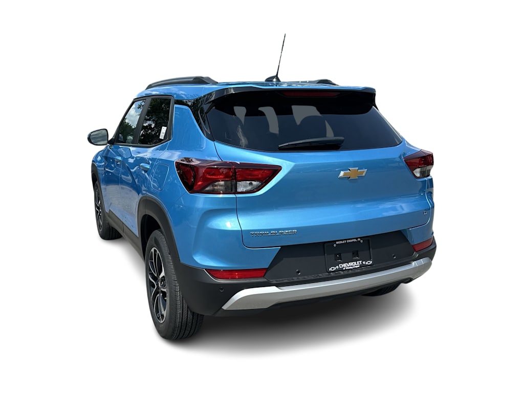 Thumbnail: 2026 Chevrolet TrailBlazer - 4