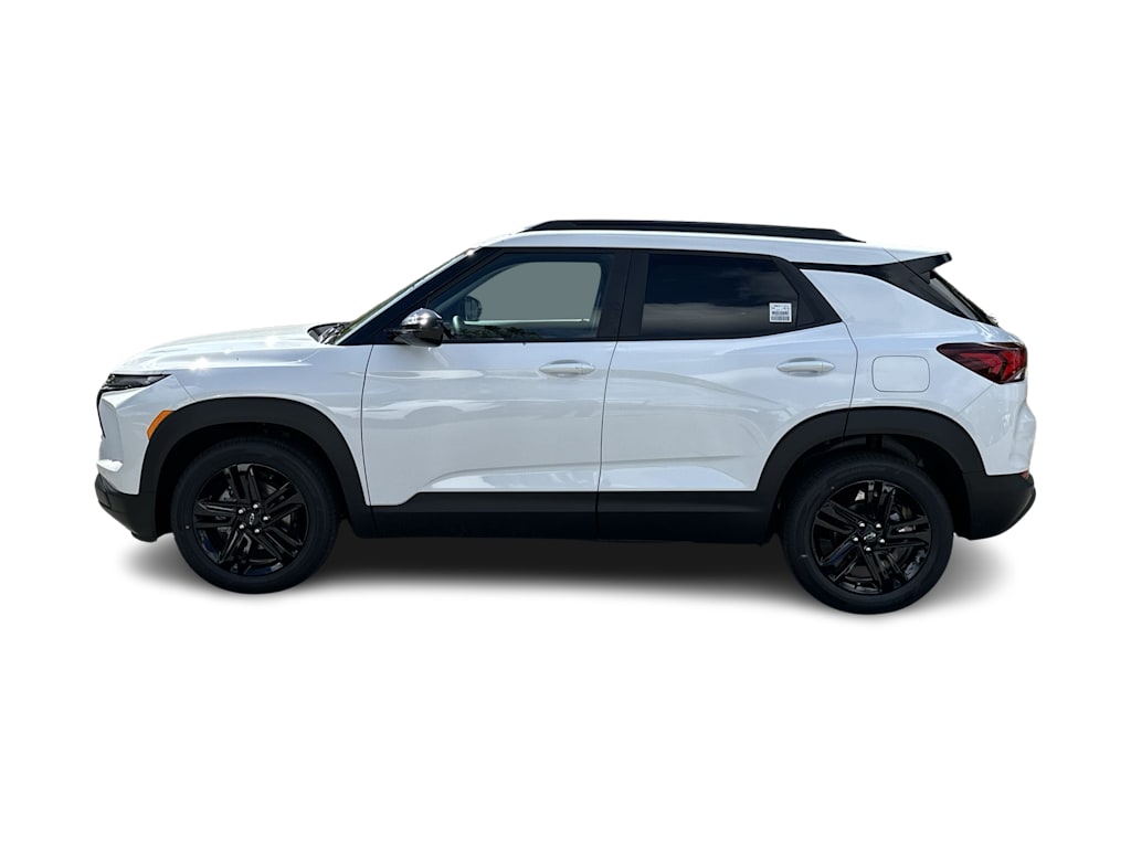 Thumbnail: 2026 Chevrolet TrailBlazer - 3