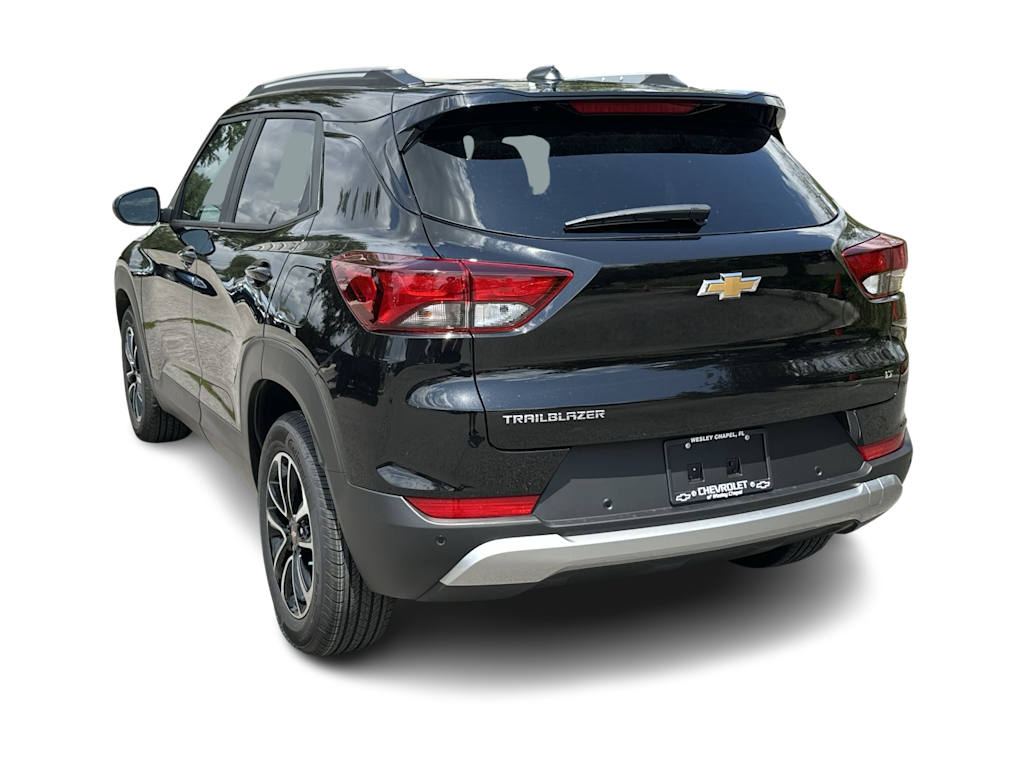 Thumbnail: 2026 Chevrolet TrailBlazer - 4