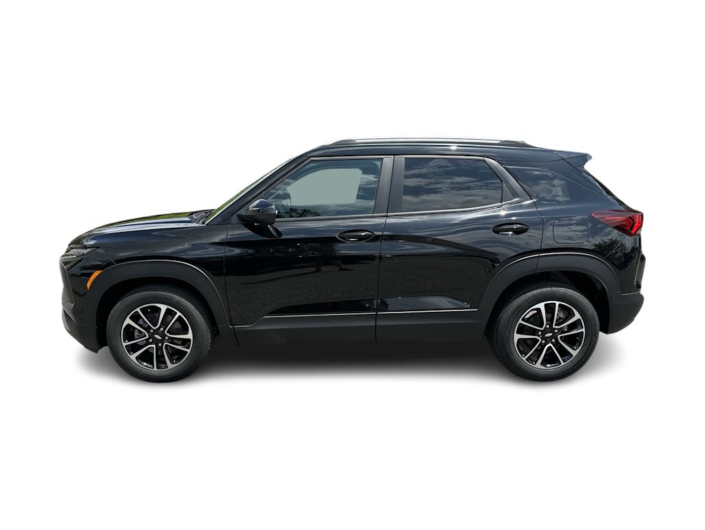 Thumbnail: 2026 Chevrolet TrailBlazer - 3