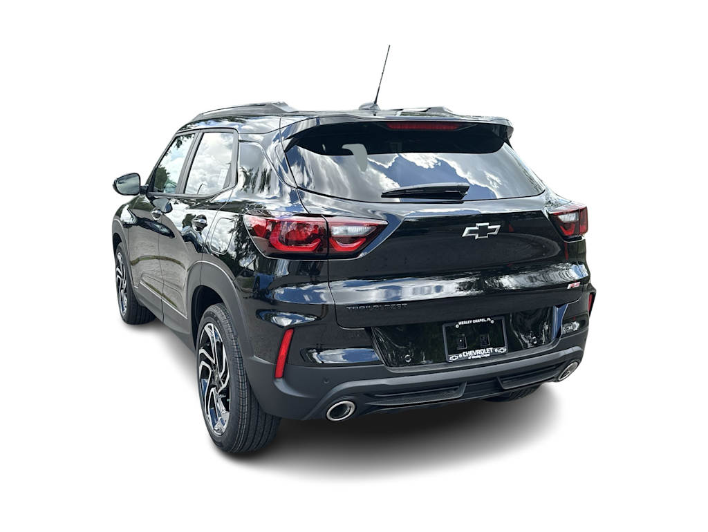 Thumbnail: 2026 Chevrolet TrailBlazer - 3