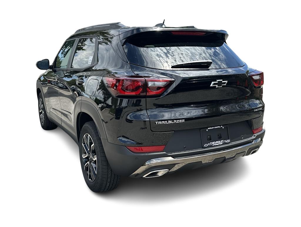 Thumbnail: 2026 Chevrolet TrailBlazer - 4