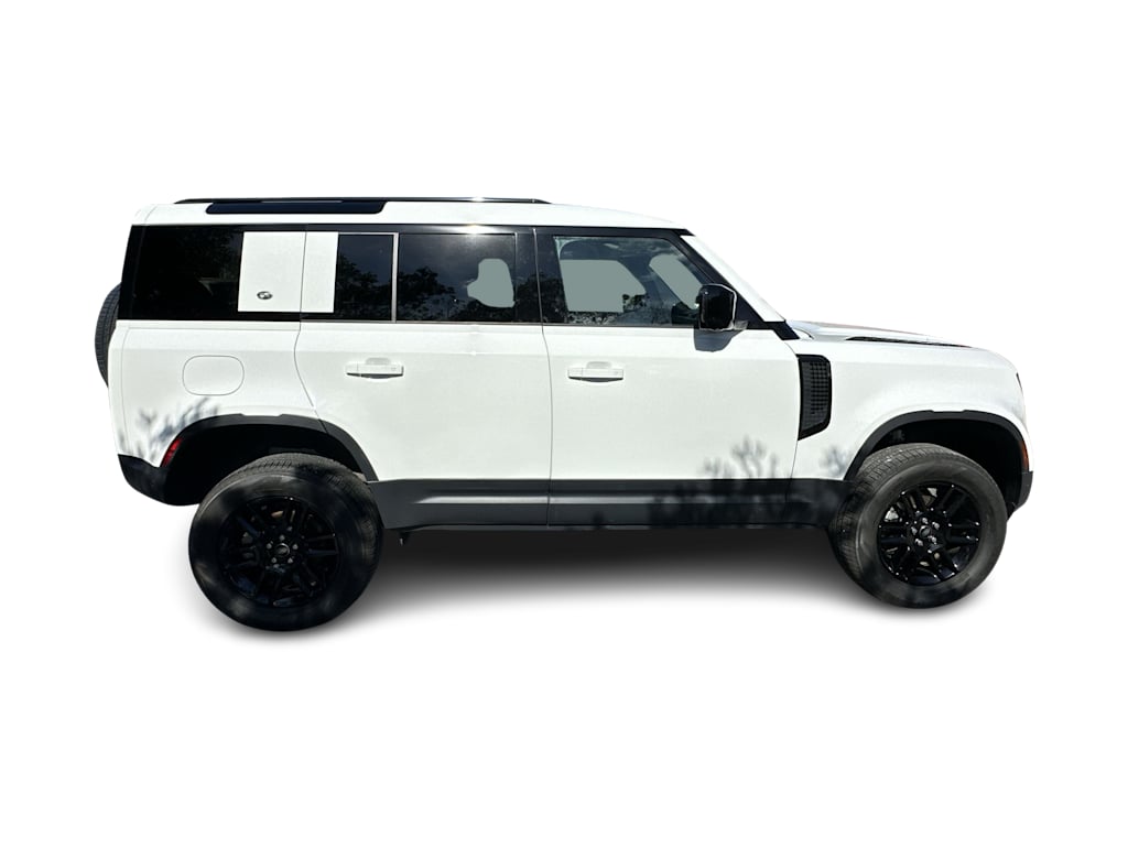 Thumbnail: 2024 Land Rover Defender - 18