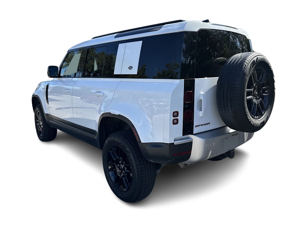 Thumbnail: 2024 Land Rover Defender - 4