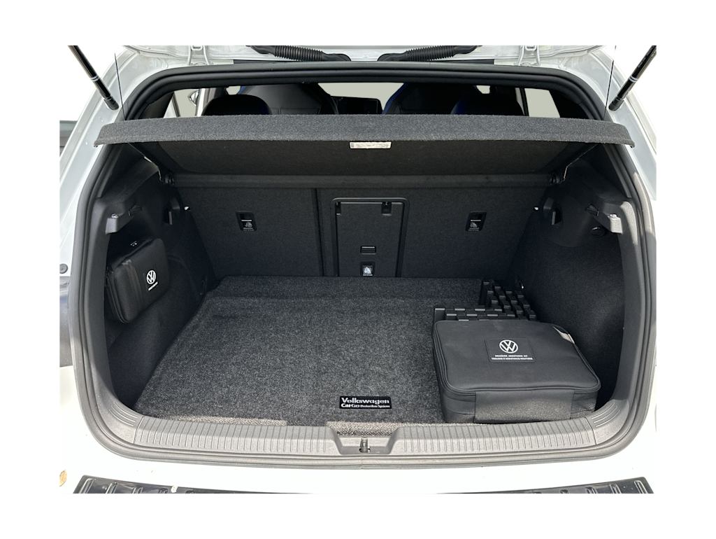 Thumbnail: 2023 Volkswagen Golf - 16