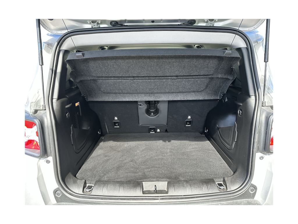 Thumbnail: 2021 Jeep Renegade - 15