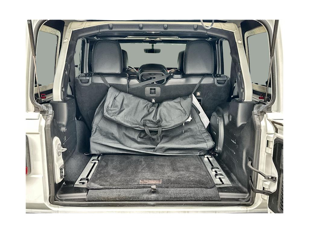 Thumbnail: 2019 Jeep Wrangler - 14