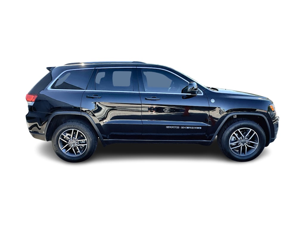 Thumbnail: 2020 Jeep Grand Cherokee - 20