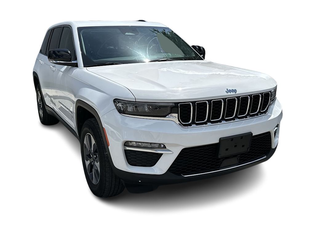 Thumbnail: 2022 Jeep Grand Cherokee - 22