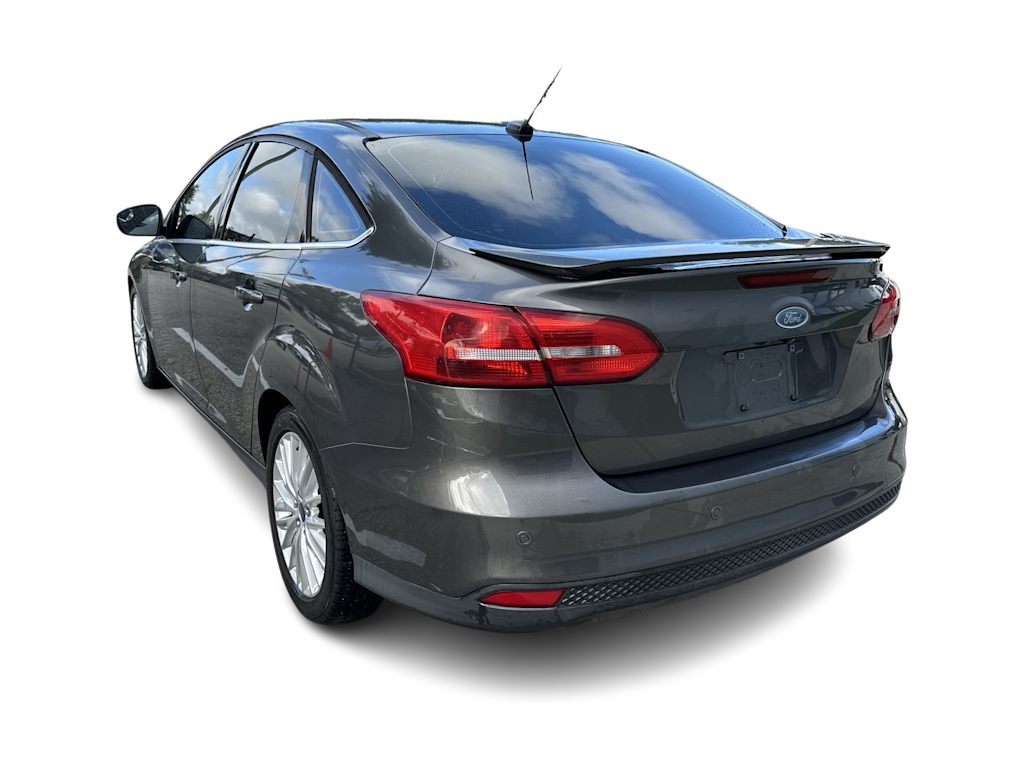 Thumbnail: 2015 Ford Focus - 4