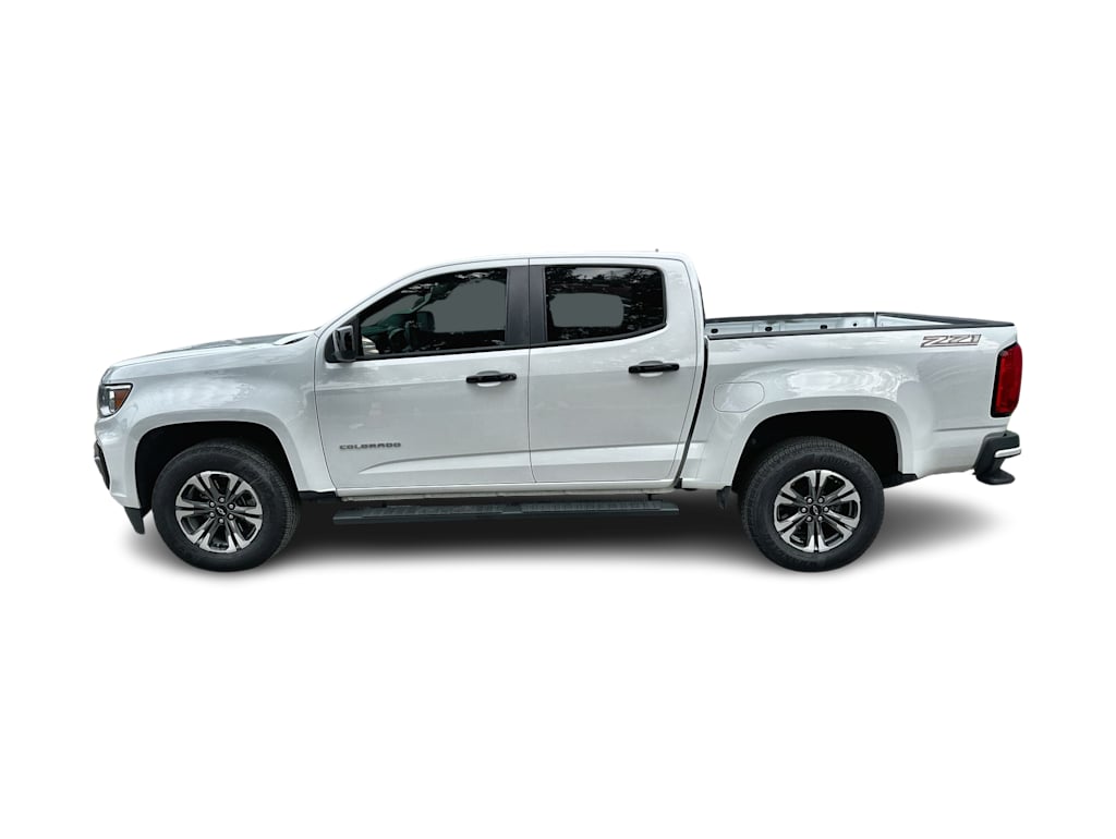 Thumbnail: 2022 Chevrolet Colorado - 3